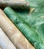 Tahiti selyemfényű szürkésmályva-drapp levél mintás tapéta 13301