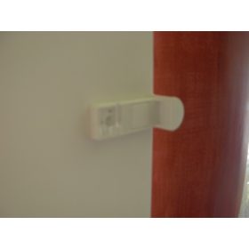   Univerzális konzol vitrázsokhoz és kávéházi karnisokhoz