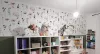 Kids' World fehér alapon mályva virágos tapéta 300642