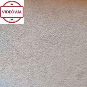 Up to Date törtfehér-szürke vakolat mintás tapéta 34824