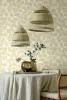 Boho fehér alapon aranybarna ginkgobiloba levélmintás tapéta 35784