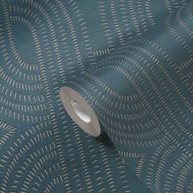   French Affair kék alapon arany grafikus mintás tapéta 39937-3