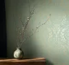 Novamur Oriana zöld alapon aranysárga ornamentikus vlies tapéta 82510