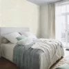 Golden Hour halványszürke alapon lila akvarell hatású levél mintás ezüst szálhúzót tapéta AH941067