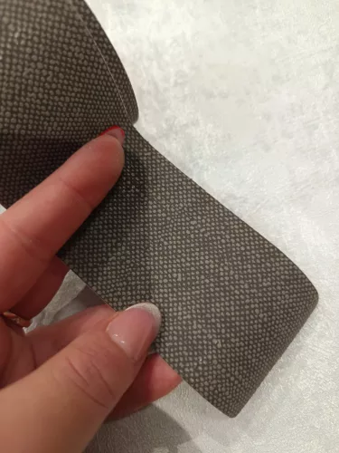Dekorál LUX sötétbarna egyszínű szövetmintás tapétaszegély 5cm G1